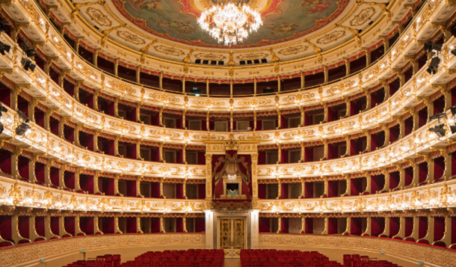 (Italiano) Teatro Regio